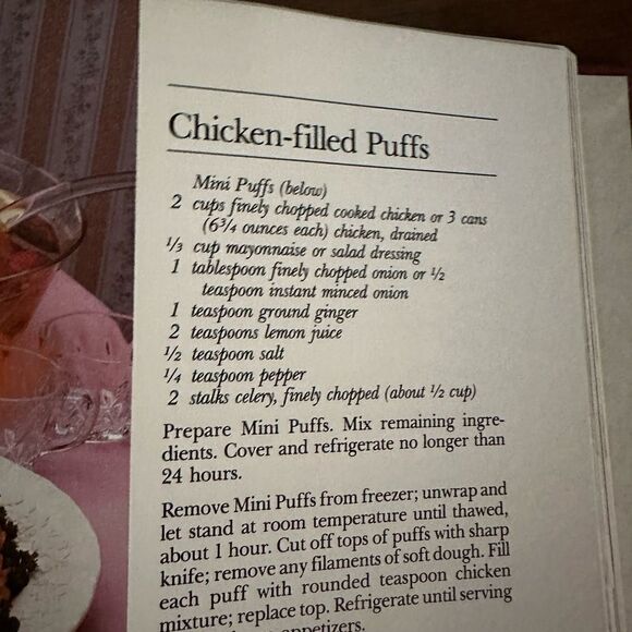 Vintage Betty Crocker's Buffets Cookbook 1984 - Picture 6 of 12